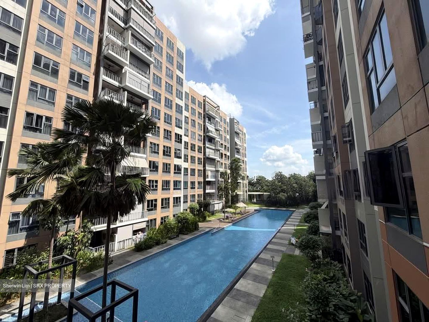 The Brownstone (D27), Condominium #565155321
